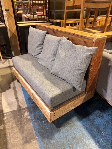 ブルックリンスタイル　ビンテージ風ソファ