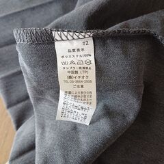 グレー 前ボタン開き ワンピース 裏地なし １回のみ使用の画像