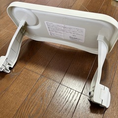 ミニチェア用抗菌テーブル パステルアイボリーの画像
