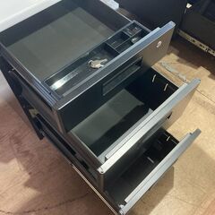 【愛品館 市原店】スチール片袖机｜オフィスデスク鍵2個付の画像