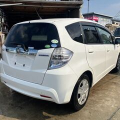 フィットHV ワンオーナー ナビ  クルーズコントロール 車検2年付【支払総額39.8万円】の画像