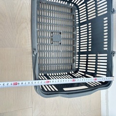 ショッピングカゴの画像