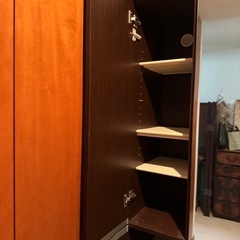 シューズクローゼット　ミラー付き　
ダークブラウンの画像