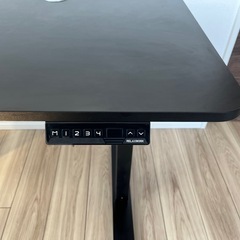 電動昇降式デスクの画像