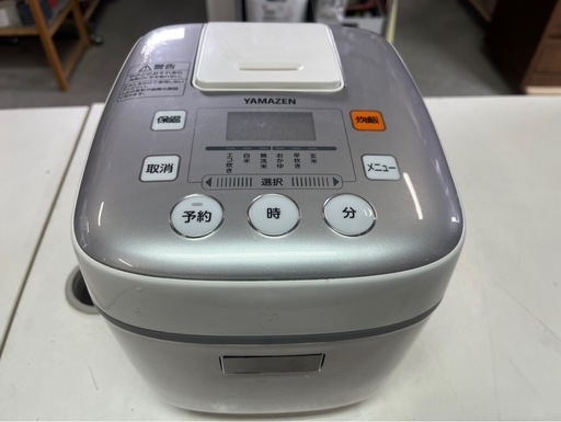 [山善] YAMAZEN 炊飯器 3合 マイコン式 6種類炊き分け機能 予約 保温 玄米 ホワイト YJC-300(W) 炊飯ジャー 中古品 ①