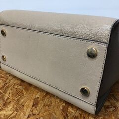 【ジャングルジャングル岩出店】【A580】ショルダーバッグ MICHAEL KORS バイカラー グレーの画像