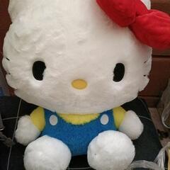 ハローキティ　ぬいぐるみ大　