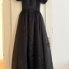 ブラックドレスの画像