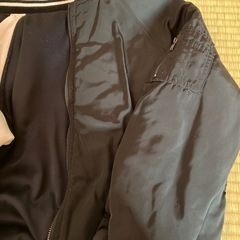 リバーシブルジャンパー