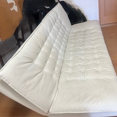ニトリ3人掛けソファー。ベッドにもなります。の画像
