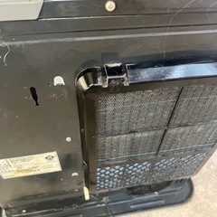 温風自動開閉するファンヒーターの画像