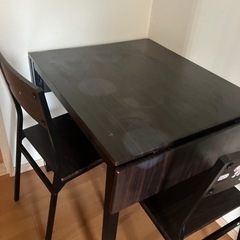 ダイニングテーブル