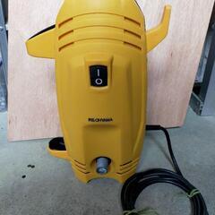 【受渡しが決定しました】アイリスオーヤマ 高圧洗浄機 イエロー FBN-401　電源延長コードとホースリール付き！の画像