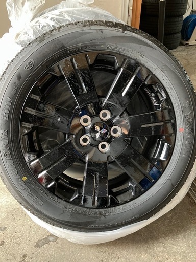 デリカd5 純正外し　タイヤホイール　シャモニー