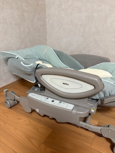 アップリカ　ねむりら