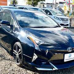 債務整理/自己破産/ブラック/パート/アルバイト/全国自社ローン/他社様ＮＧの方/スピード審査(在庫番号80018)トヨタ　プリウス　1.8Sセーフティ プラスE-Four 4WD　自社ローン　リース　自社分割　優遇ローン　 LINEスピードローン　安心全国陸送納車 の画像