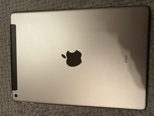 iPad 【第5世代】 Wi-Fi +Cellular MP1J2J/A ⭐
