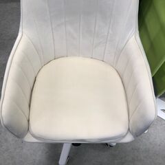 【ジ415】オフィスチェア ホワイト 白 クッション付き（ma）の画像