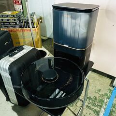 今週の100円祭の目玉商品はロボット掃除機！