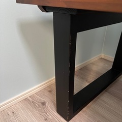 リビングテーブルの画像