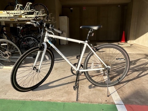 6段変速付き クロスバイク 鍵・ライト付属 現金可