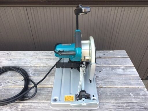 【美品・良品・動作確認済み】　makita（マキタ）　190㎜ チップソー切断機　LC0700F　ライト・ブレーキ付　100V