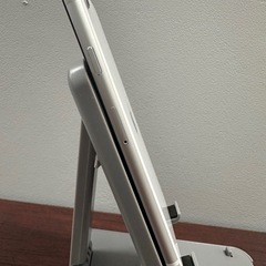 【美品】iPhone SE2 64GB バッテリー最大容量100%の画像