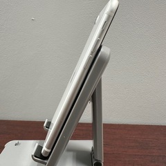 【美品】iPhone SE2 64GB バッテリー最大容量100%の画像