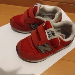 153.　ニューバランス　313 キッズ　スニーカー　レッド　16cmの画像
