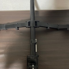 デュアルモニターアームの画像
