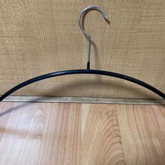 【在庫一掃】【値段交渉可】MAWA ハンガー 黒 1本当たりの画像
