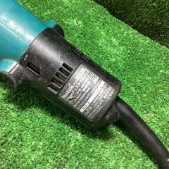 マキタ 9533BL ディスクグラインダー 100mm【市川行徳店】【店頭取引限定】【中古】管理番号：IT2J4JWMNZ74の画像