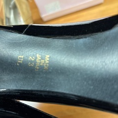 黒　エナメル　日本製　ハイヒール　パンプス　ヒール高さ9cm 未使用の画像