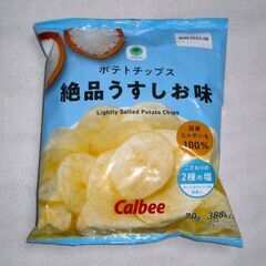ファミマＰＢ　ポテトチップス　絶品うすしお味　70ｇ入り　