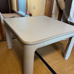 コンパクトなこたつテーブルを差し上げます