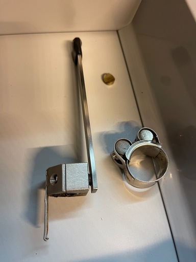 ハイエース　アイズストッパー　トヨタ