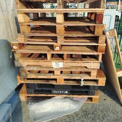 受け渡し者様決まりました　木製パレット