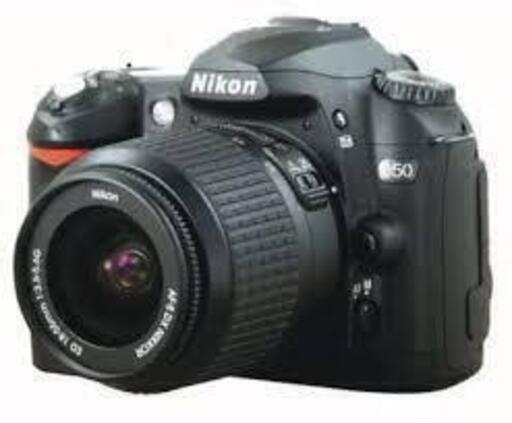 大幅値引き実効　世界の銘機　Nikon D50　小型で取り回しの良さは抜群、今でも超人気　即決の方にGショックCasio 3050 GW-810H をプレゼントします。