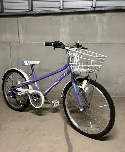 子供用自転車　22インチ　
ガールズラボ
