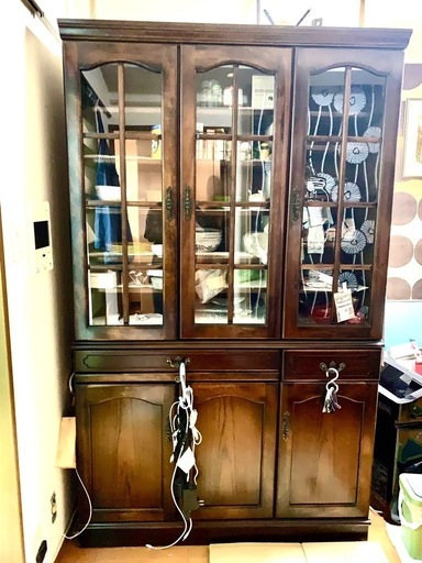 カリモク　食器棚　キッチン　ブラウン