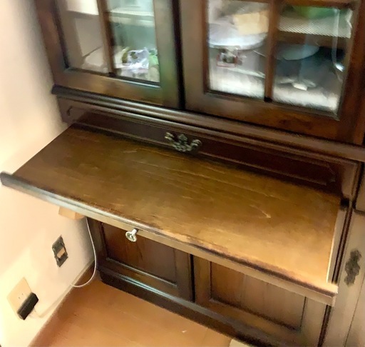 カリモク　食器棚　キッチン　ブラウン