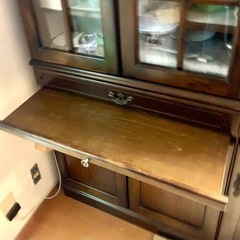 カリモク　食器棚　キッチン　ブラウンの画像