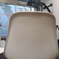 無料で室内用イス1組(一つだけも可)をお譲りしますの画像