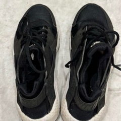 NIKE AIR HUARACHE スニーカーサイズ24の画像