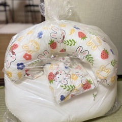 新品、未使用ベビークッション
の画像