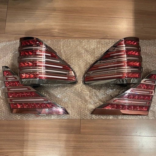 ヴェルファイア 20系 テールランプ ヴァレンティ