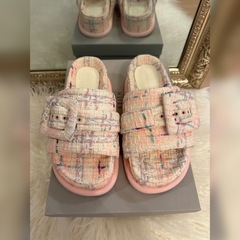 CHARLES & KEITH ウーブンバックルスライドサンダルの画像
