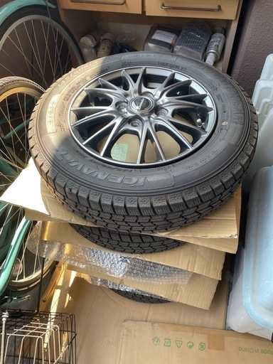 ベランダ保管　
アルミホイール&スタッドレスタイヤ 4本セット