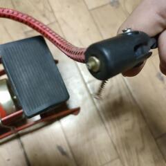 自転車等の足踏み空気入れ（訳あり）の画像