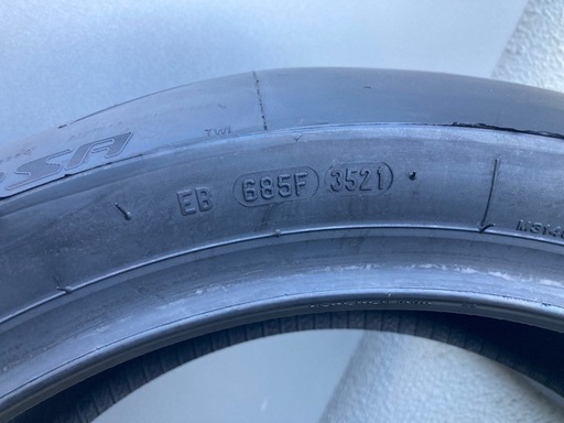 ピレリスーパーコルサSC1 180/60 新品